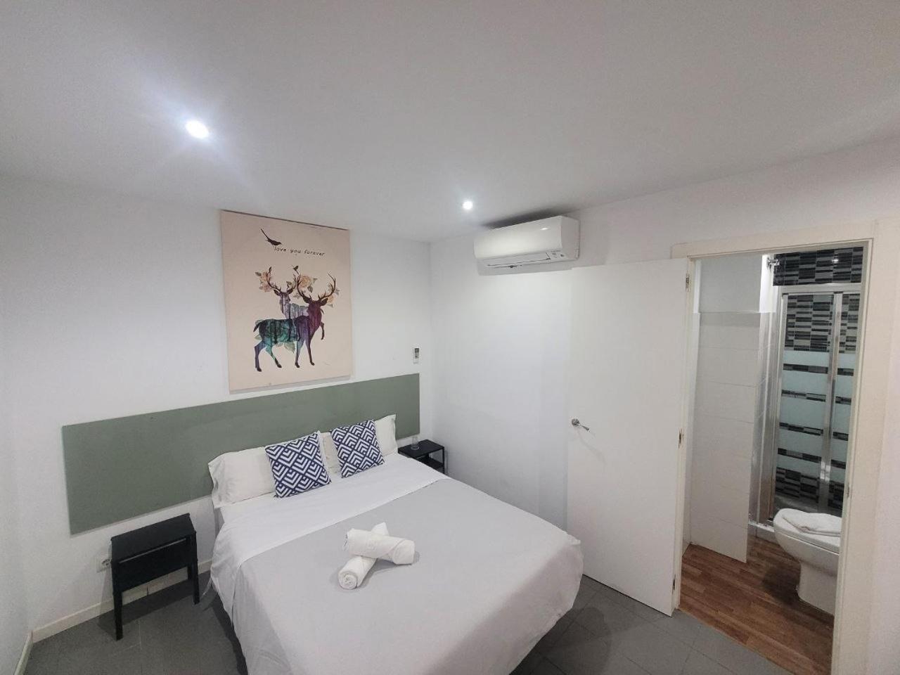 Ayz Frailes - Auto Check-In Property (Adults Only) Малага Экстерьер фото