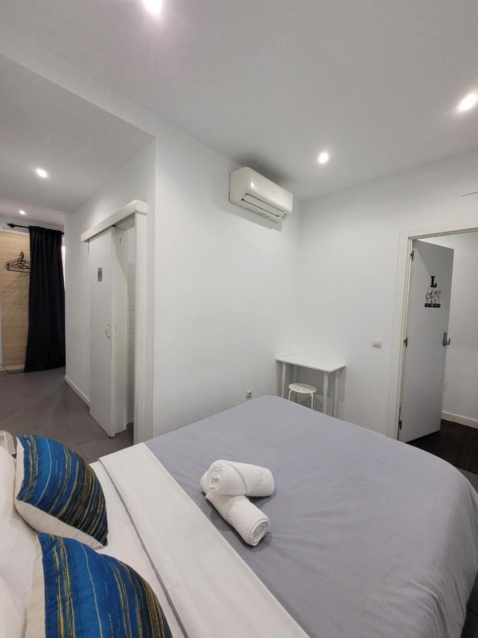 Ayz Frailes - Auto Check-In Property (Adults Only) Малага Экстерьер фото